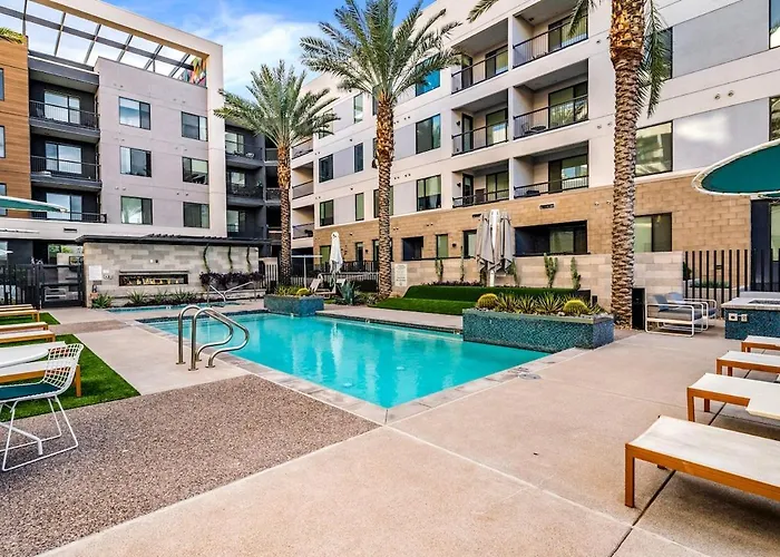 Escape To The Lion's Den 1br King Bed Apartment *